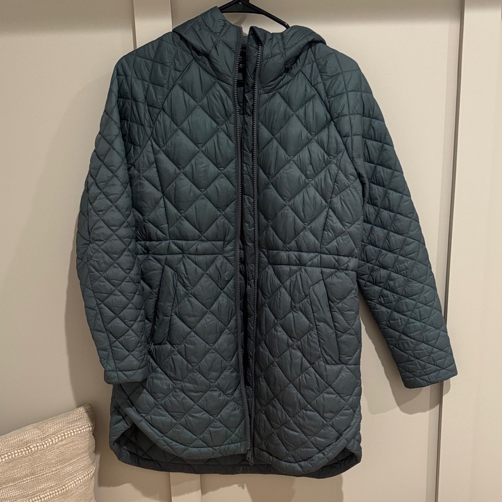 Athleta Dark Green Quilted Puffer Jacket
